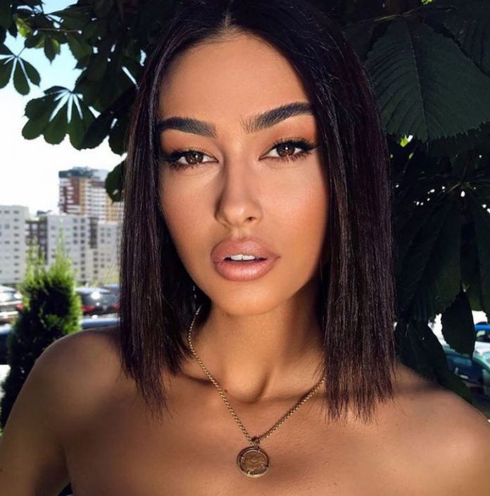 8D111171-7217-441F-83B6-5A747A6BCB8E