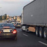 Po planifikoni të lëvizni jashtë qytetit? Këto janë rrugët ku do të ketë kufizime gjatë sezonit turistik