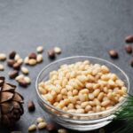 Vlerat çudibërëse të stikave të pishës në organizëm