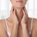 Gjendrat tiroide, mjeku pupullor zbulon simptomat dhe kurat e nevojshme